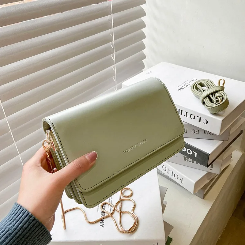 Fashion hand-woven bag designer luxury brand leather printed shoulder bag lady messenger bag PU knotted handbag casual handbag
Fashion hand-woven bag designer luxury brand leather printed shoulder bag lady messenger bag PU knotted handbag casual handbag