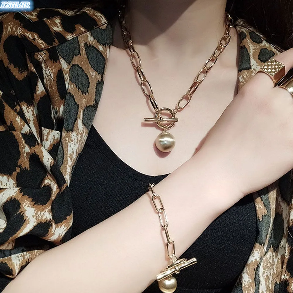 Gold Style, Metal 2020 New Cool Necklace, Party Banquet Alloy Simple Geometric Clavicle Chain, Suitable for Men and Women
Gold Style, Metal 2020 New Cool Necklace, Party Banquet Alloy Simple Geometric Clavicle Chain, Suitable for Men and Women