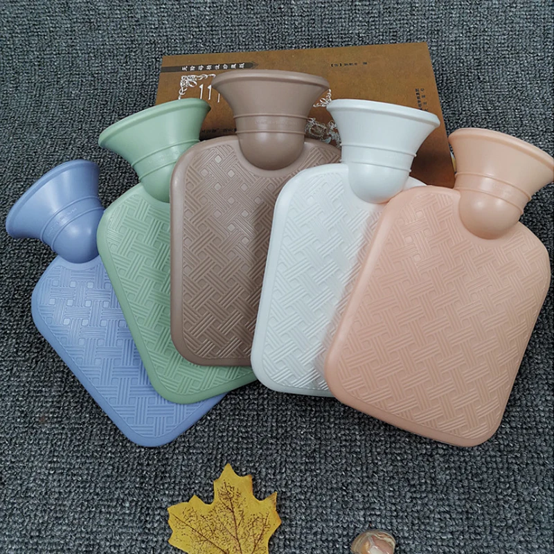 Hot Water Bottle Solid Color Thick PVC Silicone Rubber Hot Water Bottle Irrigation Hand Warmers Warm Palace Warm Bag 
Hot Water Bottle Solid Color Thick PVC Silicone Rubber Hot Water Bottle Irrigation Hand Warmers Warm Palace Warm Bag