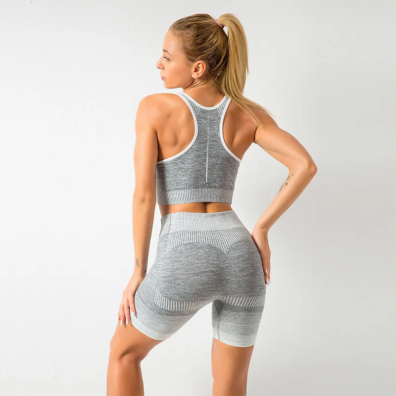 Сексуальный женский комплект из 2 предметов для йоги, женский спортивный костюм без рукавов, майка, бюстгальтер, фитнес, сексуальные шорты д...
Сексуальный женский комплект из 2 предметов для йоги, женский спортивный костюм без рукавов, майка, бюстгальтер, фитнес, сексуальные шорты д...