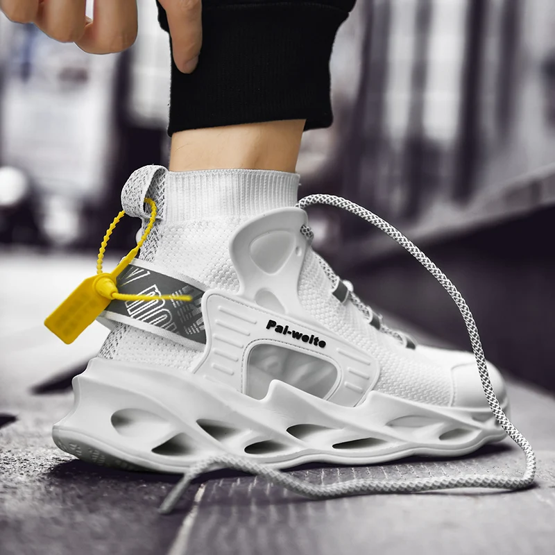 New Reflective High Top Running Shoes Men Breathable Sock Boots Fashion Sneakers Men Trainers
New Reflective High Top Running Shoes Men Breathable Sock Boots Fashion Sneakers Men Trainers