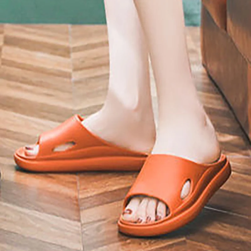 Women Slippers Men's Home Shoes Summer New Indoor Soft Bottom Mute Couple's Sandals Simple Mens House Slippers
Women Slippers Men's Home Shoes Summer New Indoor Soft Bottom Mute Couple's Sandals Simple Mens House Slippers