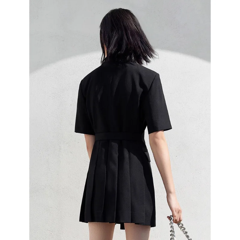 M * co2021 summer new collection waist V-neck pleated LAPEL SUIT dress mba2drst12 
M * co2021 summer new collection waist V-neck pleated LAPEL SUIT dress mba2drst12