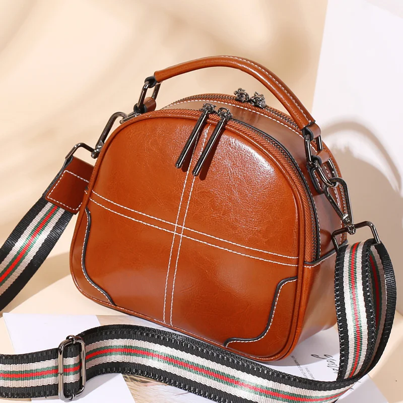 Bag 2021 new leather women's bag Korean fashion trend oil wax cow leather portable One Shoulder Messenger Bag
Bag 2021 new leather women's bag Korean fashion trend oil wax cow leather portable One Shoulder Messenger Bag
