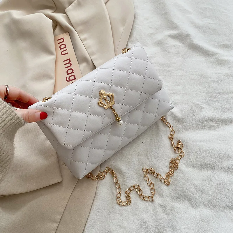 2021 New Diamond Chains Wome's Bag Designer PU Lether Pink Shoulder Bags for Women Crossbody Purse A160
2021 New Diamond Chains Wome's Bag Designer PU Lether Pink Shoulder Bags for Women Crossbody Purse A160