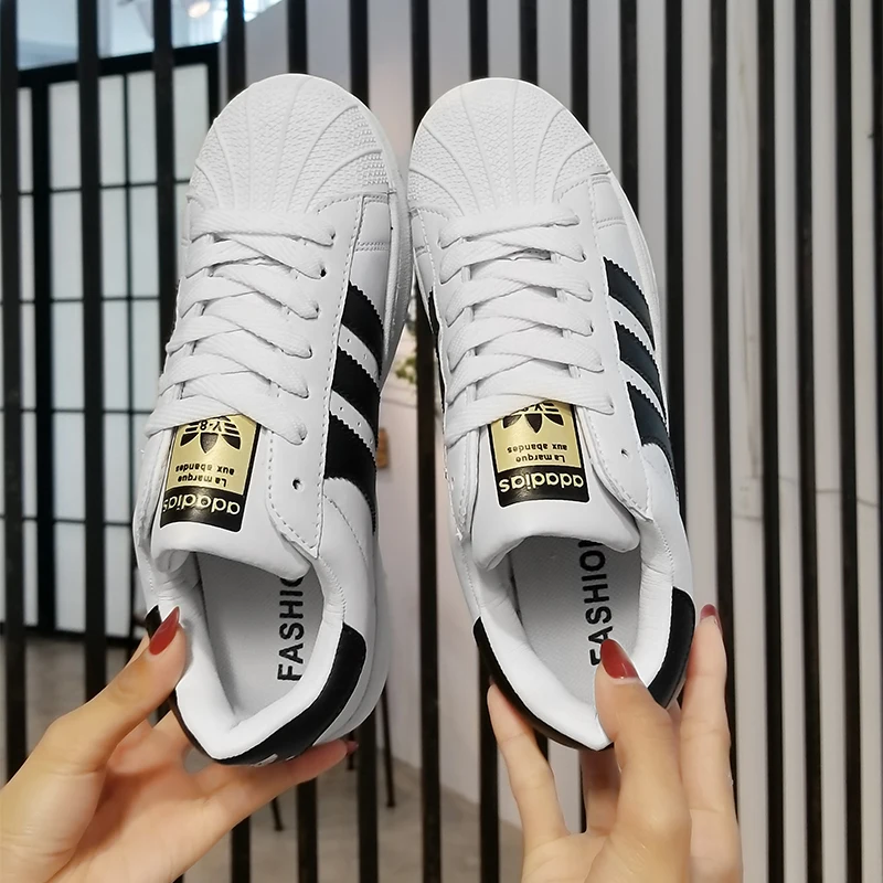 2021 New Gold Standard Three Bars Large Size 45 Shell-toe Shoes Women's Shoes Casual White Shoes Men's Sports Shoes Clover
2021 New Gold Standard Three Bars Large Size 45 Shell-toe Shoes Women's Shoes Casual White Shoes Men's Sports Shoes Clover