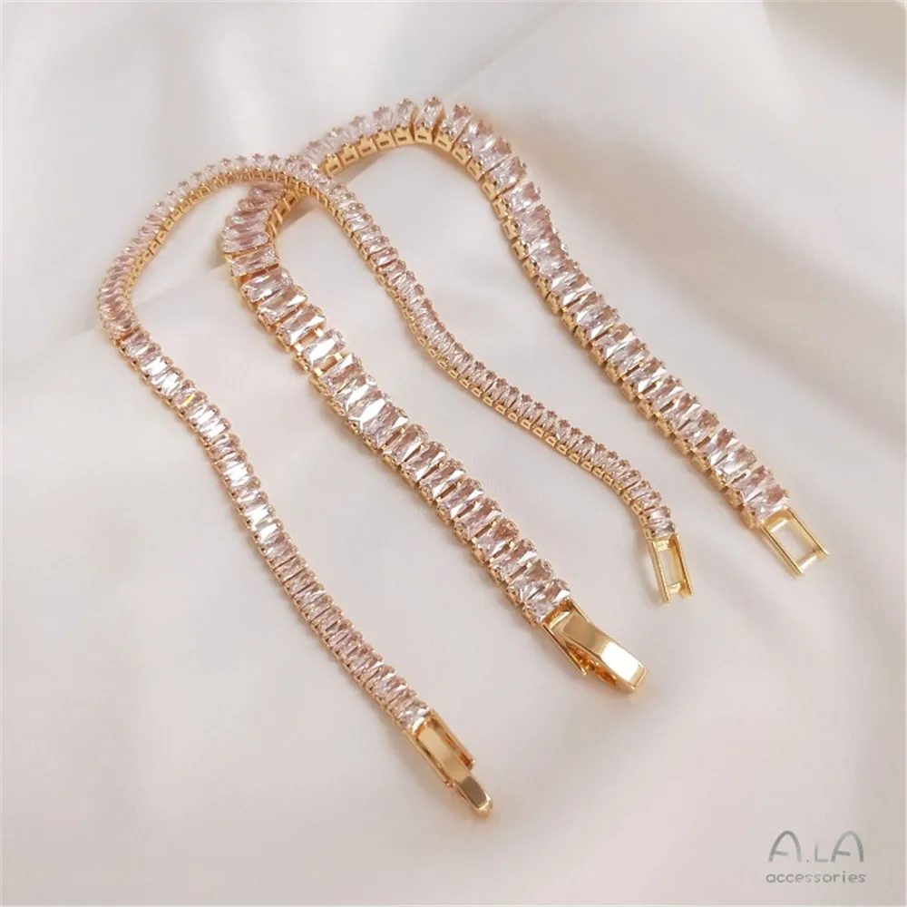 Net red temperament light luxury fairy Austria shine zirconium bracelet 14K gold wrapped rectangle T square zircon color chain
Net red temperament light luxury fairy Austria shine zirconium bracelet 14K gold wrapped rectangle T square zircon color chain