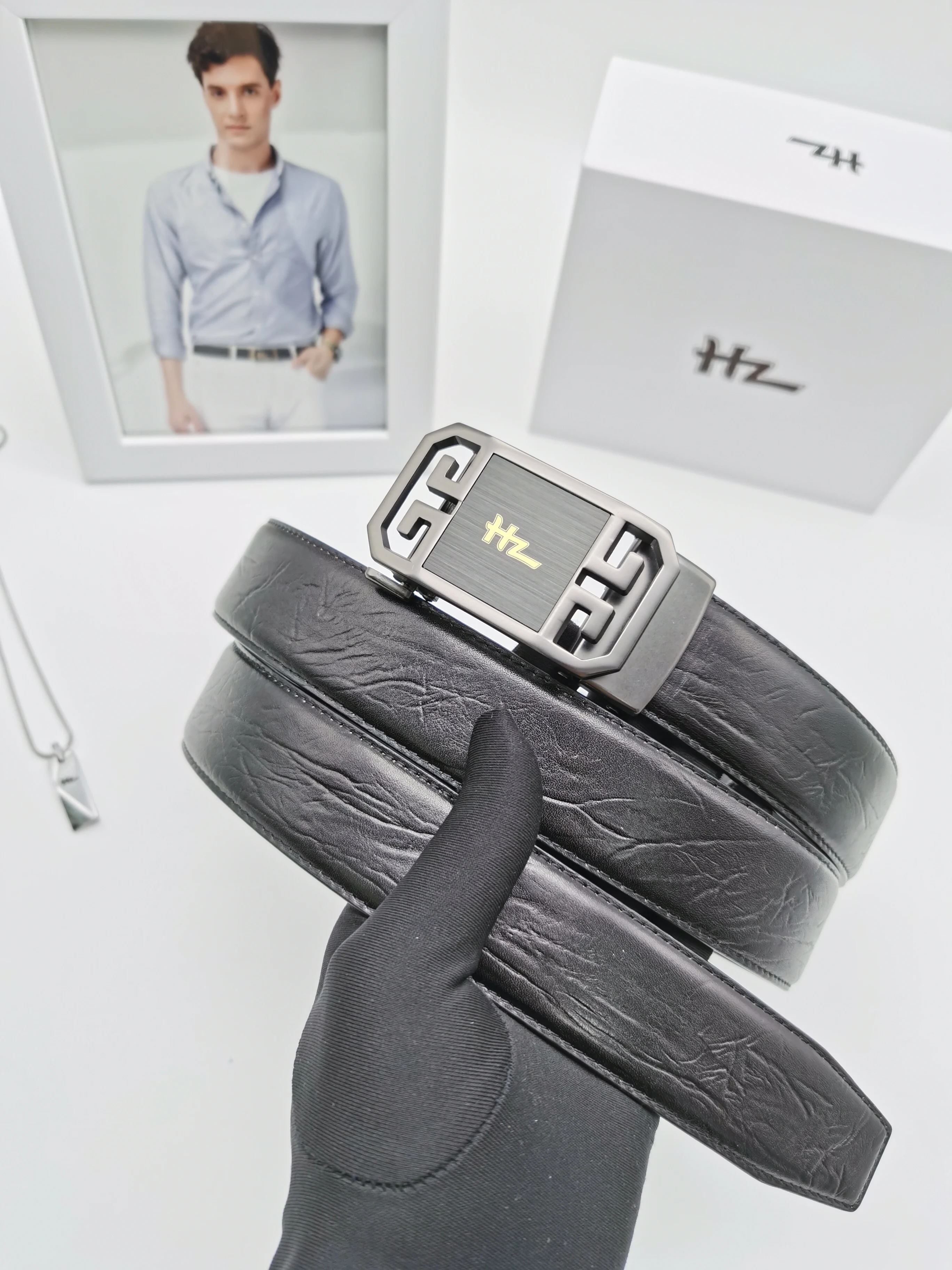 HZ Brand Belts For Men Italy Designer Auto Buckle Soft Genuine Leather Belt For Man Fashion Formal Dress and Leisure Suit Belts
HZ Brand Belts For Men Italy Designer Auto Buckle Soft Genuine Leather Belt For Man Fashion Formal Dress and Leisure Suit Belts