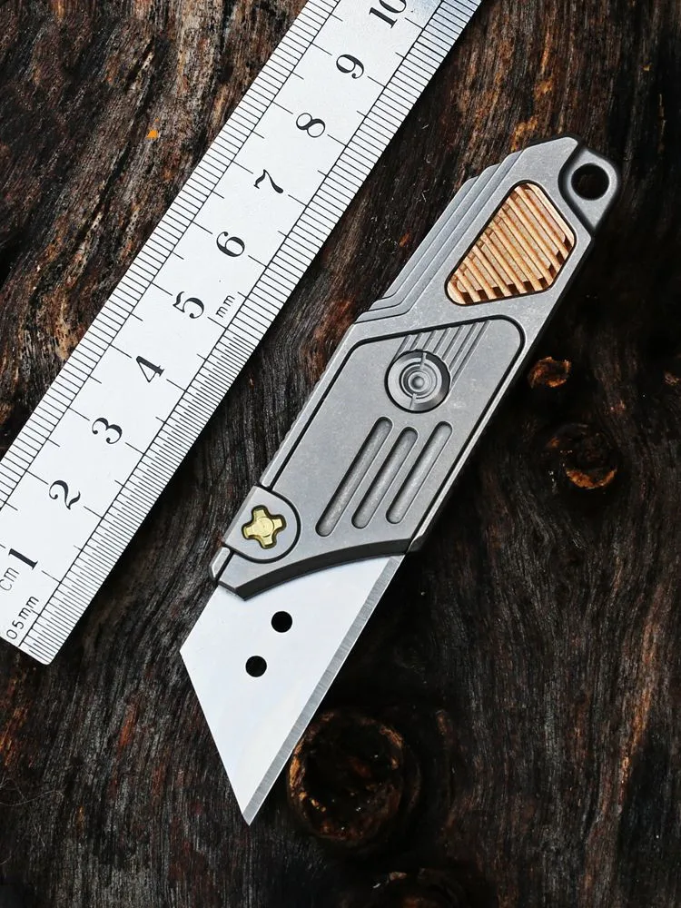Straight Utility Knife TC4 Titanium Alloy Portable Box Opener Wallpaper Knife Outdoor Self-defense Self-help Gift EDC
Straight Utility Knife TC4 Titanium Alloy Portable Box Opener Wallpaper Knife Outdoor Self-defense Self-help Gift EDC