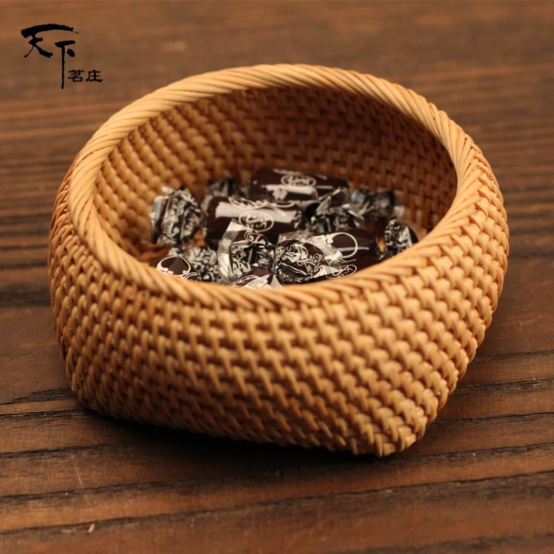 Household Items Handmade Rattan Woven Refreshment Box Fruit Box Storage Box Tea Set Accessories Home Jewelry Box Decoration
Household Items Handmade Rattan Woven Refreshment Box Fruit Box Storage Box Tea Set Accessories Home Jewelry Box Decoration