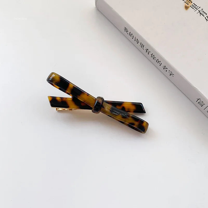 Fashion Women Hair Clip Simplicity Elegant Acetate Hair Barrettes Girls Duckbill Hairclip Hair Accessories Korean Hair Clips
Fashion Women Hair Clip Simplicity Elegant Acetate Hair Barrettes Girls Duckbill Hairclip Hair Accessories Korean Hair Clips
