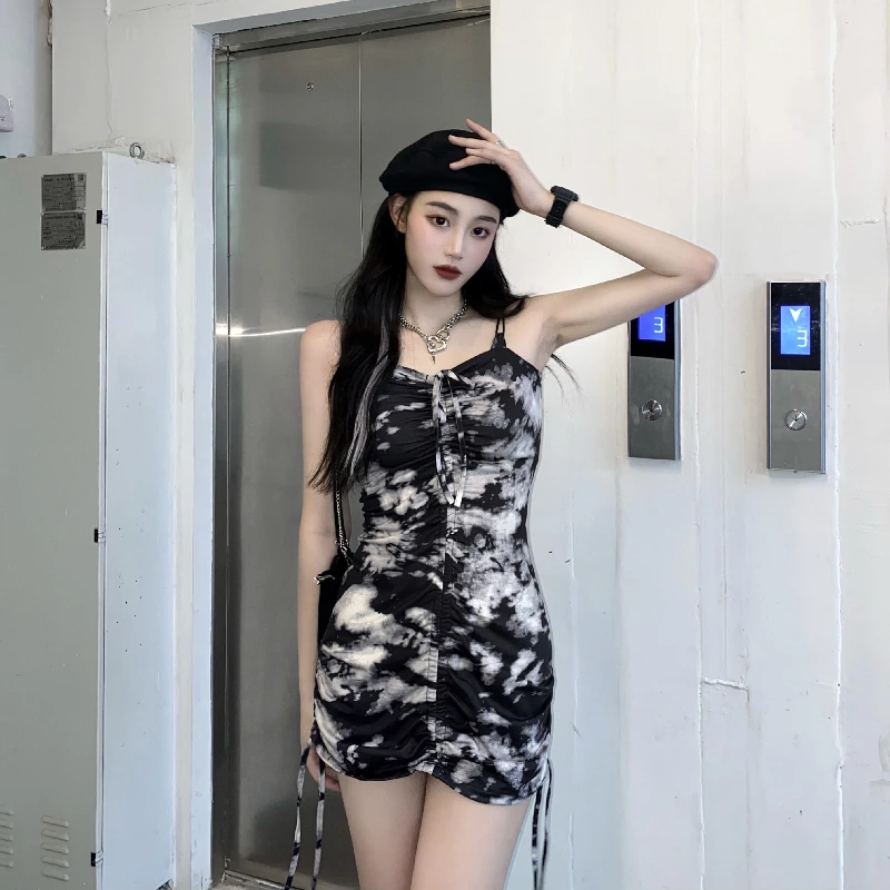 Diablo Style Sexy Mini Dresses Square Collar Sleeveless Vintage Tie Dye Design Harajuku Bandage Shirring Camisole Dress Female
Diablo Style Sexy Mini Dresses Square Collar Sleeveless Vintage Tie Dye Design Harajuku Bandage Shirring Camisole Dress Female