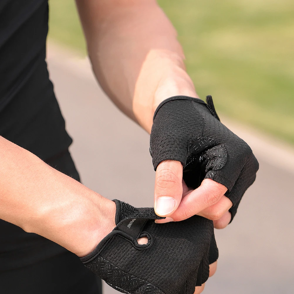 New Cycling Gloves Cycling Breathable Half Finger Gloves Anti-slip Anti-sweat Half Finger Gloves Mountain Bike Riding Equipments
New Cycling Gloves Cycling Breathable Half Finger Gloves Anti-slip Anti-sweat Half Finger Gloves Mountain Bike Riding Equipments