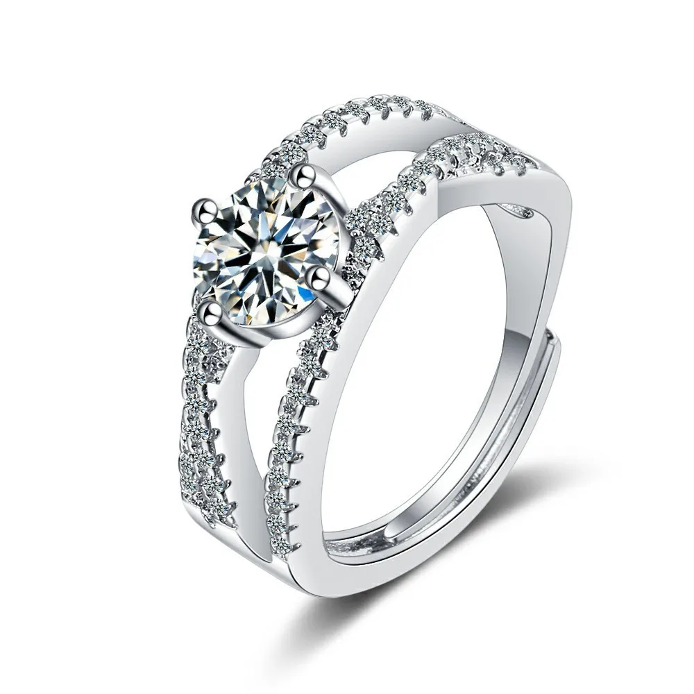 Luxurious and Exquisite Four Claw Zircon Wide Face Ring with Silver Plated Opening Adjustable Ring Girls' Jewelry Gift
Luxurious and Exquisite Four Claw Zircon Wide Face Ring with Silver Plated Opening Adjustable Ring Girls' Jewelry Gift