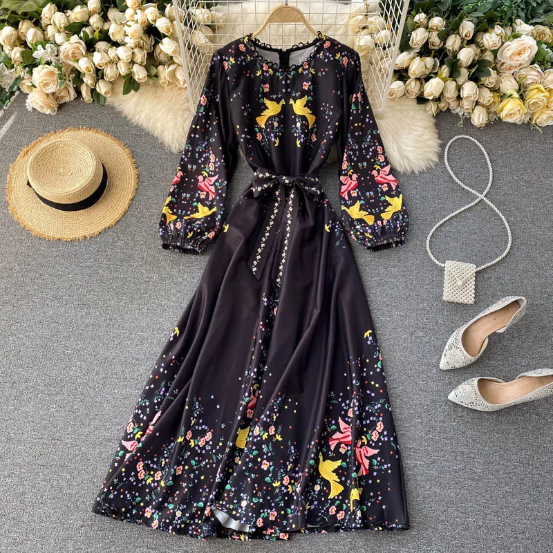 Palace Style Dress Women's New Autumn Clothes New Hollow Round Neck Tie Waist Slim Long Printed Dress Ladies Trendy 2020 Hot
Palace Style Dress Women's New Autumn Clothes New Hollow Round Neck Tie Waist Slim Long Printed Dress Ladies Trendy 2020 Hot