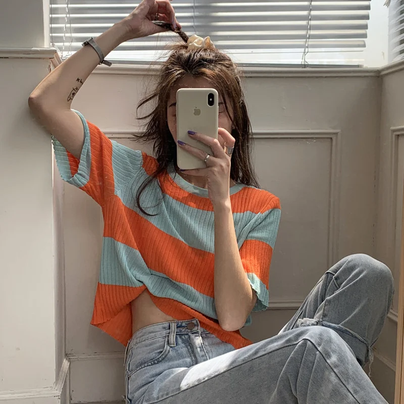Striped Short-sleeved T-shirt Women's Loose Korean Style 2021 New Instafamous Design Sense Ice Silk Knitted Top Clothes Ins
Striped Short-sleeved T-shirt Women's Loose Korean Style 2021 New Instafamous Design Sense Ice Silk Knitted Top Clothes Ins