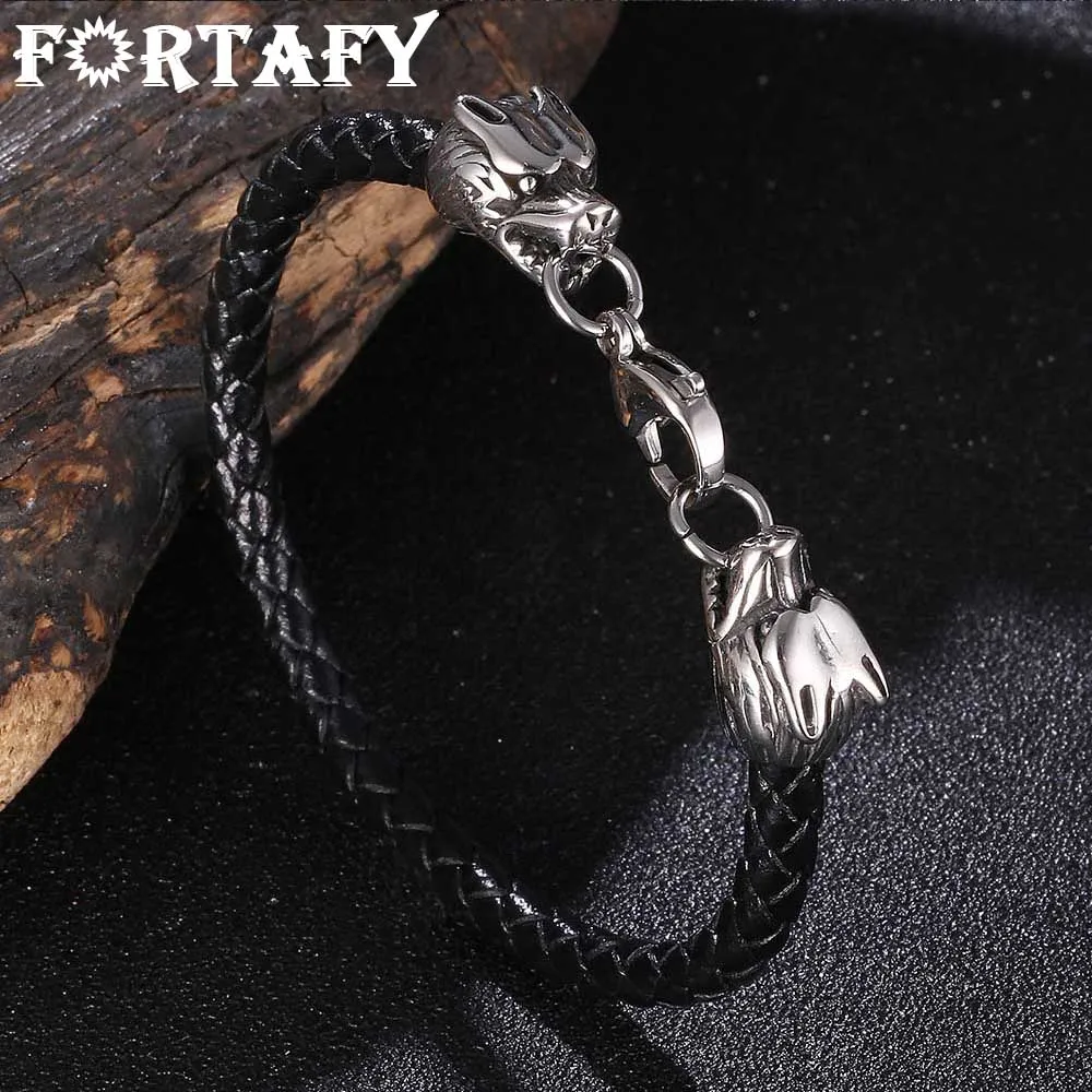 FORTAFY Double Wolf Head Charm Bracelet for Men Genuine Leather Braided Bangles Stainless Steel Classic Male Jewelry FR1093
FORTAFY Double Wolf Head Charm Bracelet for Men Genuine Leather Braided Bangles Stainless Steel Classic Male Jewelry FR1093