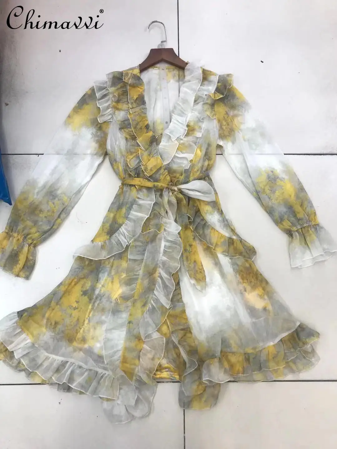 2021 Summer Women New Fashion Long Sleeve Ruffle Thin Short Dress Lady V-neck Lace-up Contrast Color Dress
2021 Summer Women New Fashion Long Sleeve Ruffle Thin Short Dress Lady V-neck Lace-up Contrast Color Dress