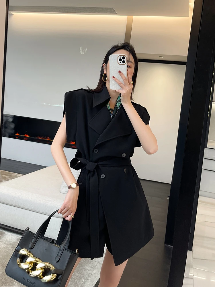 2021 Summer New Suit Jumpsuit Women's Day Comfortable Short Sleeve Fashion High Waist Workplace Lace Jumpsuit Shorts 
2021 Summer New Suit Jumpsuit Women's Day Comfortable Short Sleeve Fashion High Waist Workplace Lace Jumpsuit Shorts