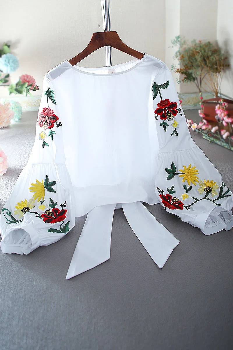 SuperAen Retro Sweet Lantern Sleeve High Waist Loose Bow Beautiful Shirt Blouse Office Lady Patchwork Embroidery Blouses
SuperAen Retro Sweet Lantern Sleeve High Waist Loose Bow Beautiful Shirt Blouse Office Lady Patchwork Embroidery Blouses