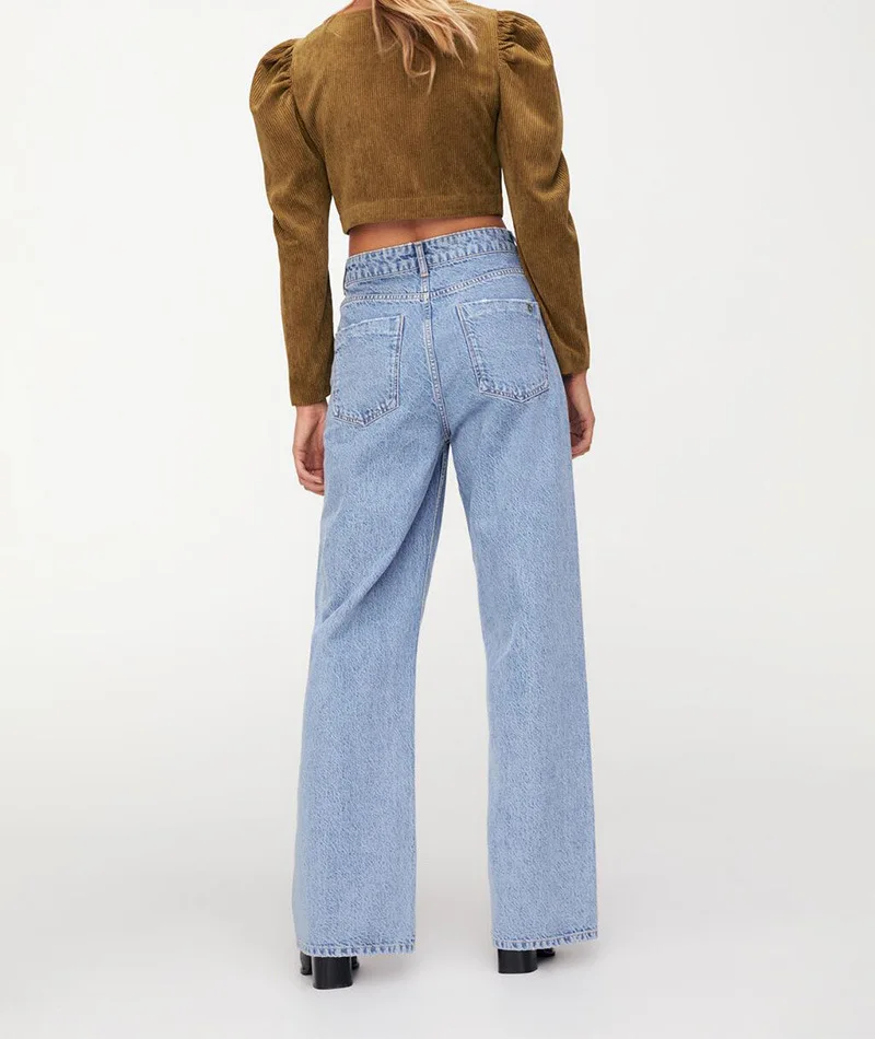 2020 autumn winter women's puff-sleeved short sweater top with cardigan button square collar solid color long-sleeved top
2020 autumn winter women's puff-sleeved short sweater top with cardigan button square collar solid color long-sleeved top