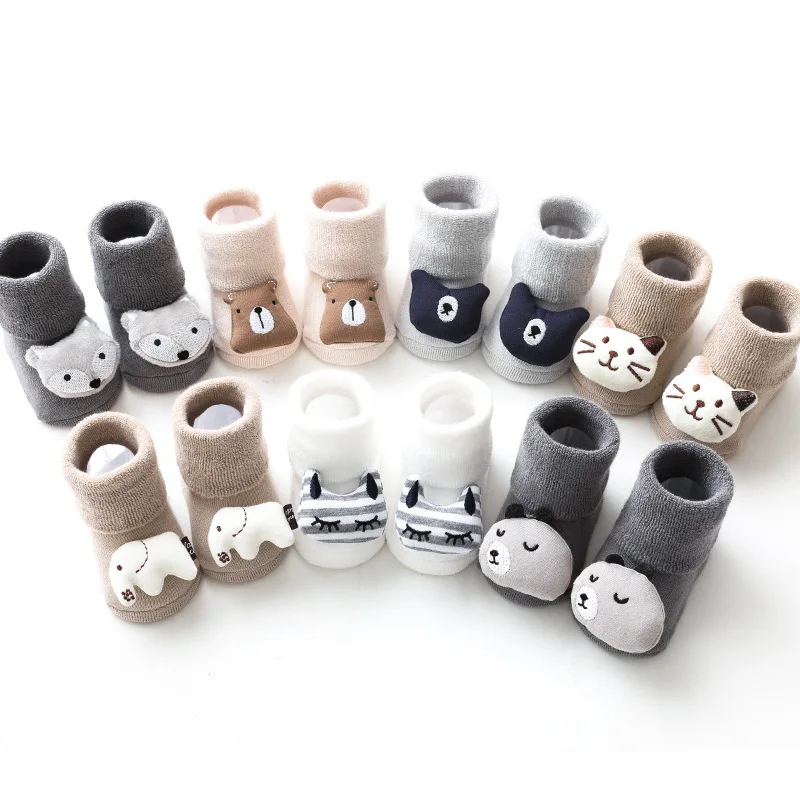 In autumn and winter, cute super cute baby socks are thickened . Newborn babies go out with stockings
In autumn and winter, cute super cute baby socks are thickened . Newborn babies go out with stockings