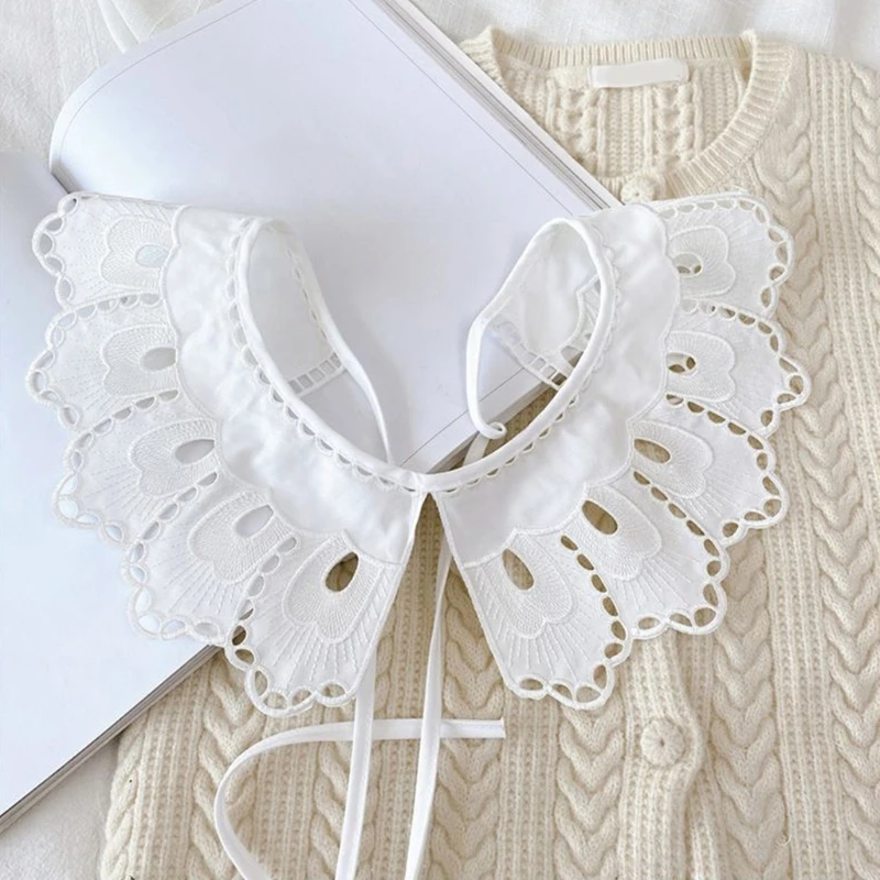 Korean Women White Cotton Fake Collar Shawl Wrap Hollow Out Floral Fish Scales Necklace Scarf Embroidery Decorative Short Poncho
Korean Women White Cotton Fake Collar Shawl Wrap Hollow Out Floral Fish Scales Necklace Scarf Embroidery Decorative Short Poncho