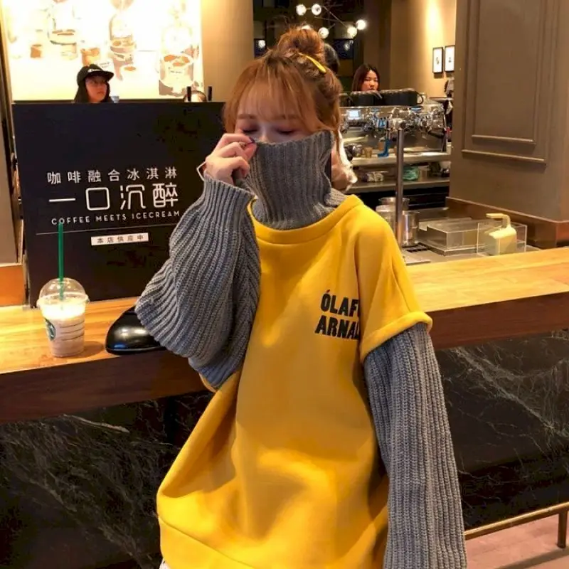 Oversized plus velvet sweatshirt Korean letter Harajuku vintage women fake two-piece fashion loose casual women top sweatshirt
Oversized plus velvet sweatshirt Korean letter Harajuku vintage women fake two-piece fashion loose casual women top sweatshirt