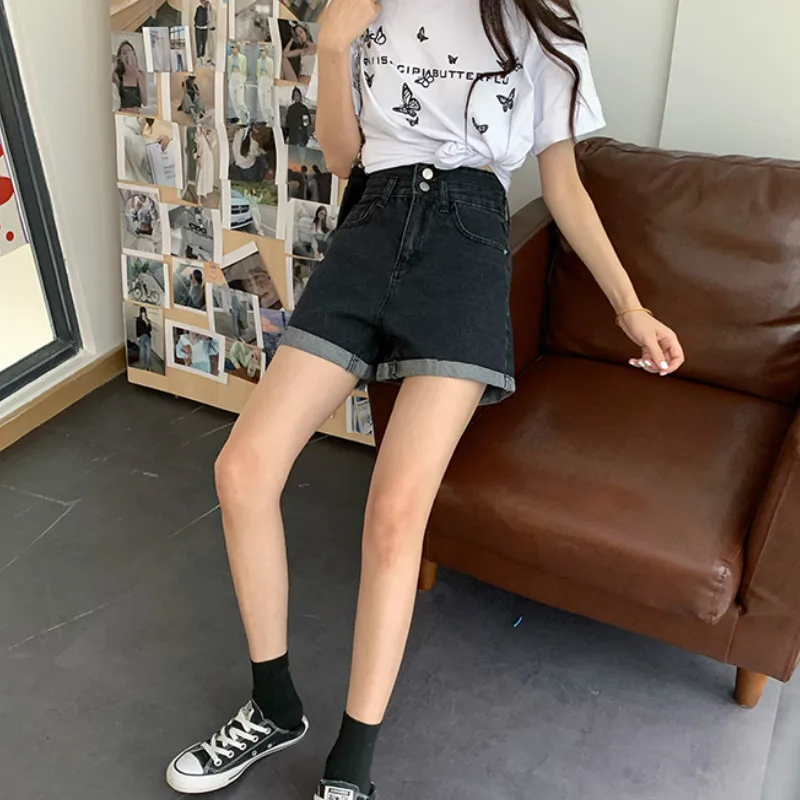 Shorts Women Flanging Double Button High-waist Straight Loose Simple Solid Denim Short Trousers Girl Casual Stylish Korean-style
Shorts Women Flanging Double Button High-waist Straight Loose Simple Solid Denim Short Trousers Girl Casual Stylish Korean-style