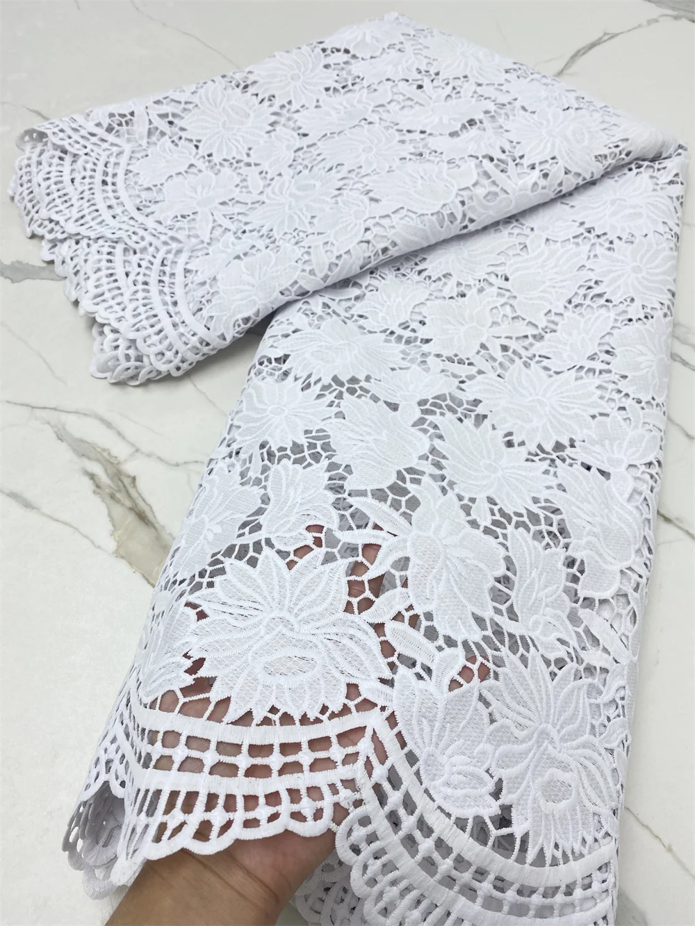 

Белый Африканский шнур, кружевная ткань 2021, высокое качество, с блестками, молочный шелк, кружево, французская Водорастворимая Ткань для сва...