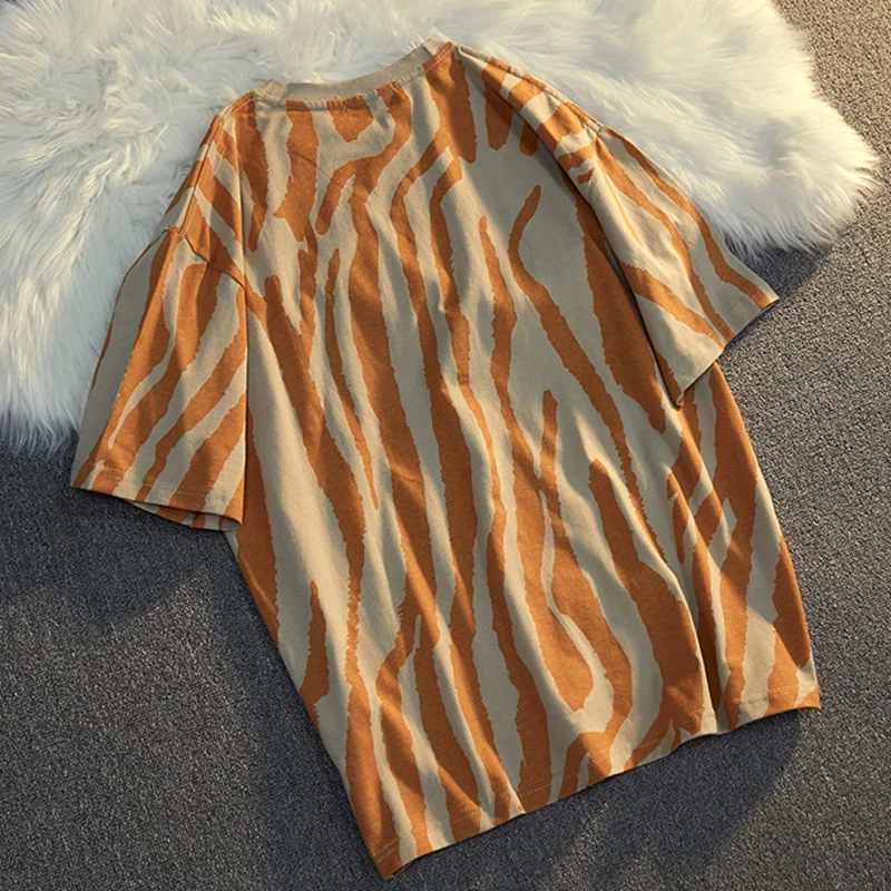 Spring and summer 2021 new ins niche design couple women's top loose short sleeve T-shirt trend
Spring and summer 2021 new ins niche design couple women's top loose short sleeve T-shirt trend