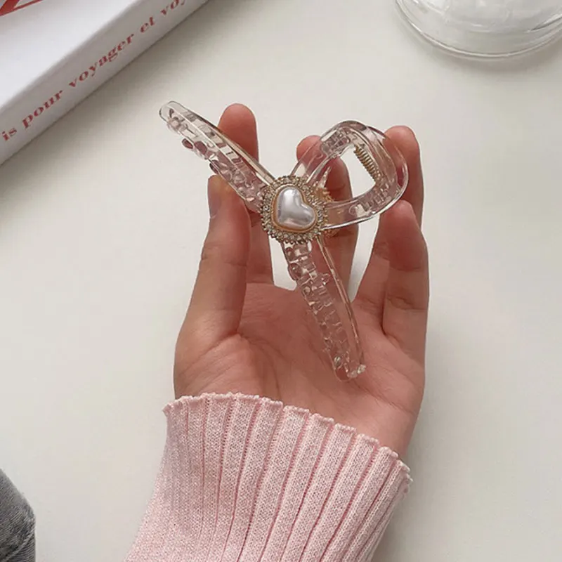Korean Style Acrylic Hair Claws Pearl Claw Clips For Woman Elegant Large Size Barrette Crab Ladies Fashion Hair Accessories
Korean Style Acrylic Hair Claws Pearl Claw Clips For Woman Elegant Large Size Barrette Crab Ladies Fashion Hair Accessories