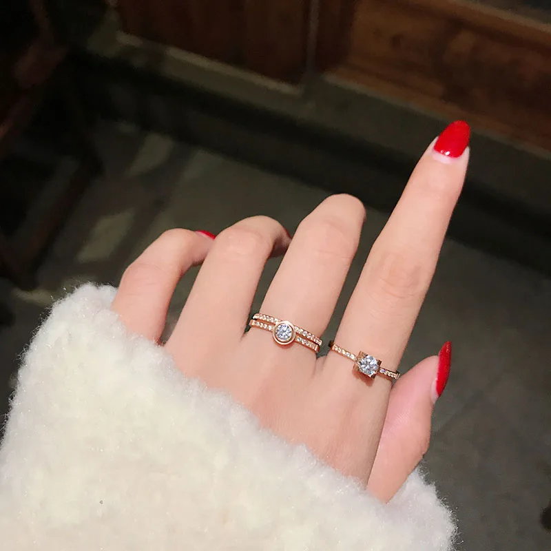 YUN RUO Pave Zirconia Crystal A Carat Wedding Ring Rose Gold Color Woman Fashion Titanium Steel Jewelry Never Fade Drop Shipping
YUN RUO Pave Zirconia Crystal A Carat Wedding Ring Rose Gold Color Woman Fashion Titanium Steel Jewelry Never Fade Drop Shipping