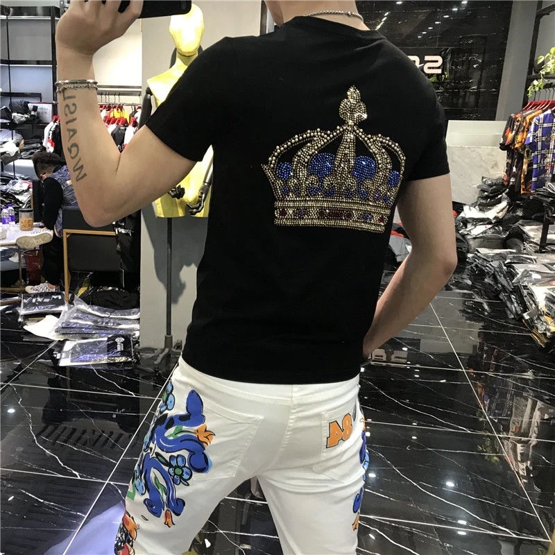 T-shirt Men's Crown Rhinestone Slim Personality Summer Fashion Heavy Technology Mercerized Cotton High Quality Male Top Clothes
T-shirt Men's Crown Rhinestone Slim Personality Summer Fashion Heavy Technology Mercerized Cotton High Quality Male Top Clothes
