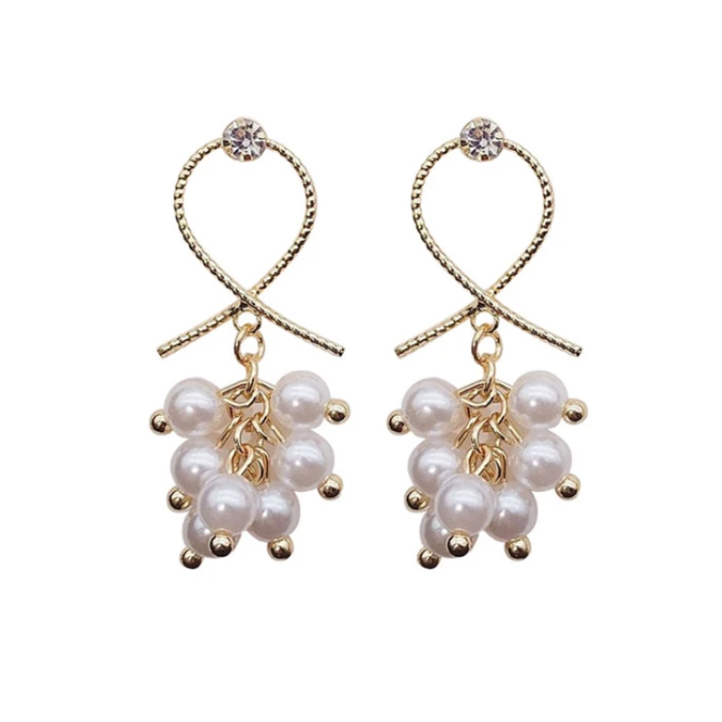 Korean Fashion Pearl Stud Earrings Earring Dangle Cute Heart Grape Shape Simple Earrings for Women 2020 Luxury Baroque Jewelry
Korean Fashion Pearl Stud Earrings Earring Dangle Cute Heart Grape Shape Simple Earrings for Women 2020 Luxury Baroque Jewelry