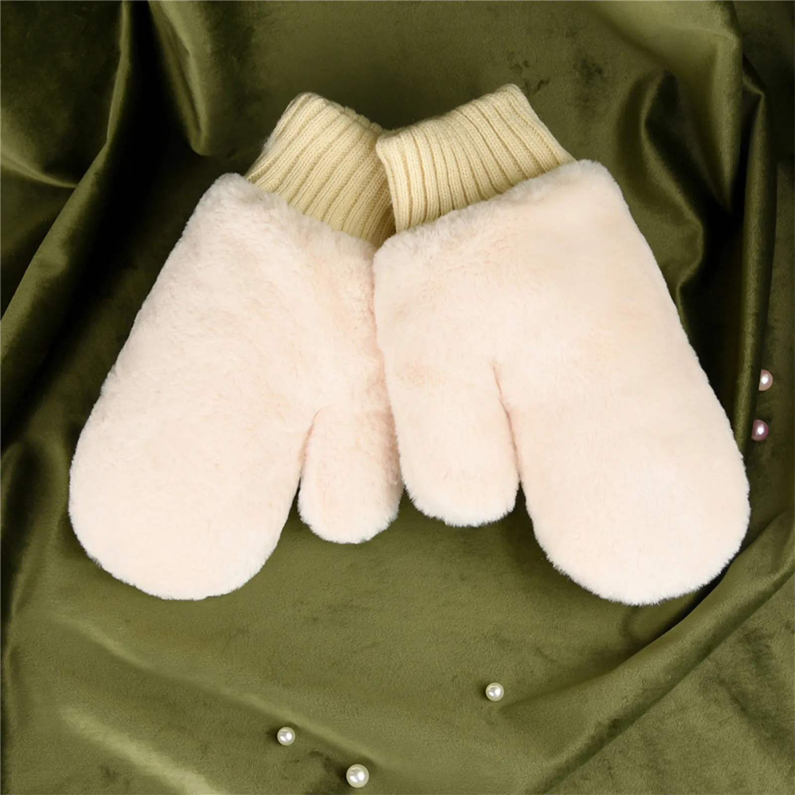 1Pair Winter Gloves Women's Winter Gloves Warm Lining - Cozy Warmer Plush Thick Gloves Mittens Windproof Glove Soft Stretchy
1Pair Winter Gloves Women's Winter Gloves Warm Lining - Cozy Warmer Plush Thick Gloves Mittens Windproof Glove Soft Stretchy