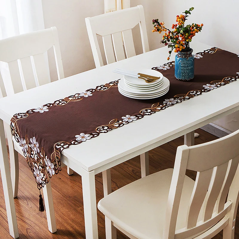 New 40*175CM Brown Pastoral Embroidered White Floral Tassel Tablecloth Table Runner Home Party Wedding Dinner Table Decor Cloth
New 40*175CM Brown Pastoral Embroidered White Floral Tassel Tablecloth Table Runner Home Party Wedding Dinner Table Decor Cloth