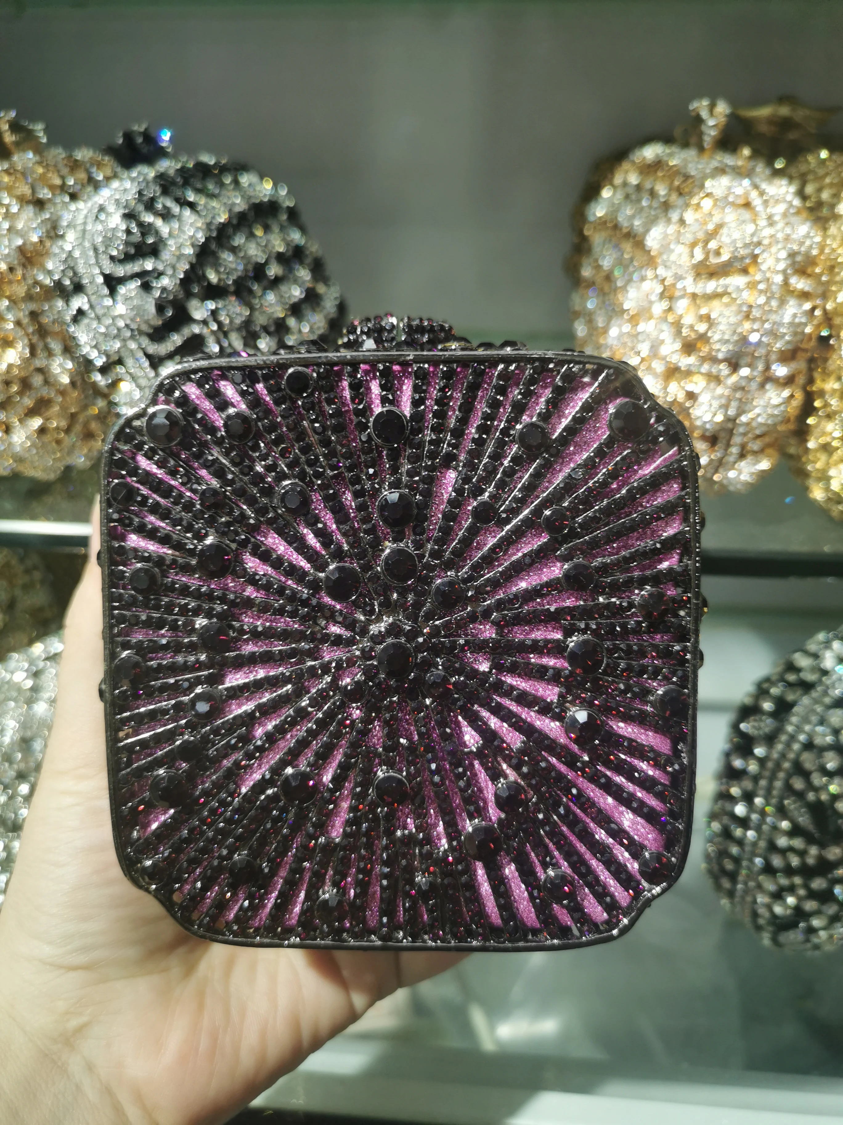 Purple Diamond Woman's Formal Dinner Square Clutch Bag Prom Banquet Lady Rhinestone Elegant Handbag Female Wedding Evening Purse
Purple Diamond Woman's Formal Dinner Square Clutch Bag Prom Banquet Lady Rhinestone Elegant Handbag Female Wedding Evening Purse