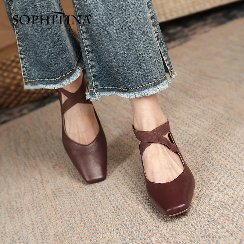 SOPHITINA Women Shoes Fashion Spring Genuine Leather Handmade Shoes TPR Round Heel Elastic Band Elegant Office Lady Pumps DO196
SOPHITINA Women Shoes Fashion Spring Genuine Leather Handmade Shoes TPR Round Heel Elastic Band Elegant Office Lady Pumps DO196