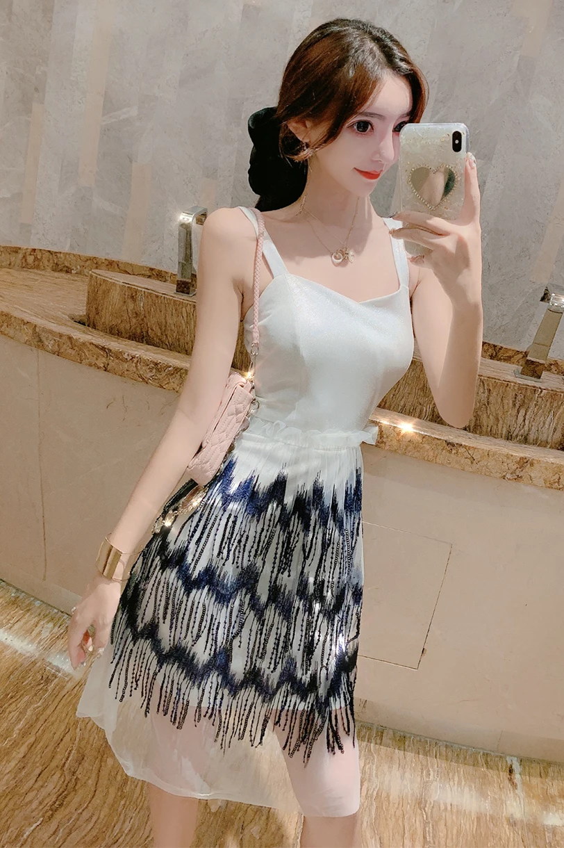 2021 Summer New Sweet Two Piece Set Sexy Spaghetti Strap Sleeveless Slim Mini Dress + Sequined Mesh Skirt Suits Female Outfits
2021 Summer New Sweet Two Piece Set Sexy Spaghetti Strap Sleeveless Slim Mini Dress + Sequined Mesh Skirt Suits Female Outfits