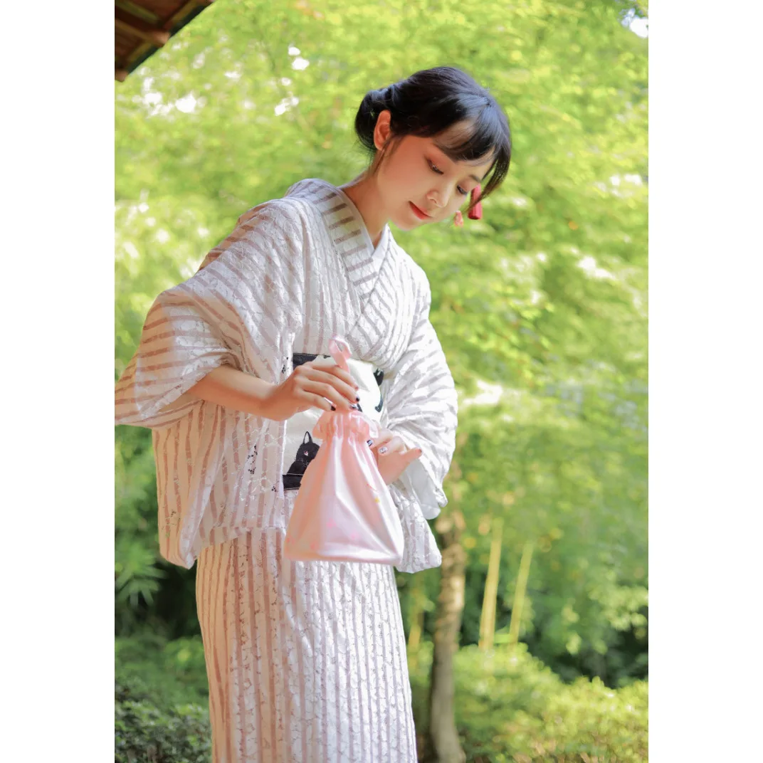 Japanese Kimono Cosplay Formal New Lace Kimono Elegant Temperament Performance Dance Costumes Anime Photography Performance
Japanese Kimono Cosplay Formal New Lace Kimono Elegant Temperament Performance Dance Costumes Anime Photography Performance