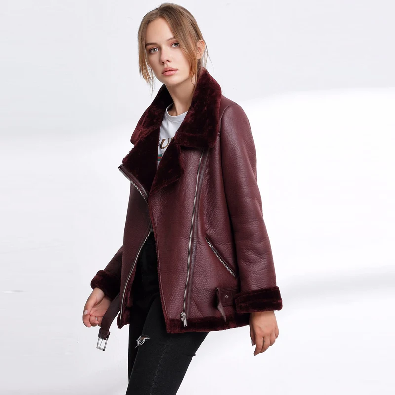 Высококачественная женская меховая куртка, зимние пальто, женское бархатное кожаное пальто, европейский стиль, женское уличное пальто из о...
Высококачественная женская меховая куртка, зимние пальто, женское бархатное кожаное пальто, европейский стиль, женское уличное пальто из о...