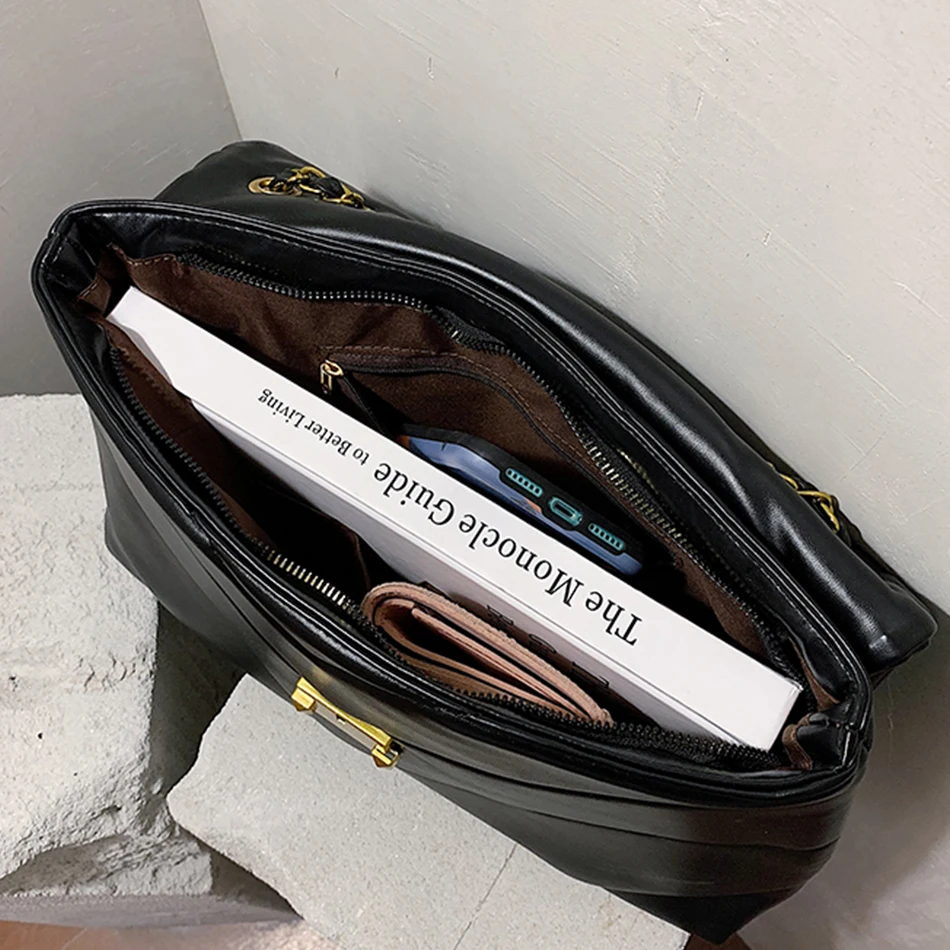 Vintage Chain Designer PU Leather Crossbody Bags for Women 2021 Summer Ladies Large Capacity Handbags Hot Trending Shoulder Bag
Vintage Chain Designer PU Leather Crossbody Bags for Women 2021 Summer Ladies Large Capacity Handbags Hot Trending Shoulder Bag