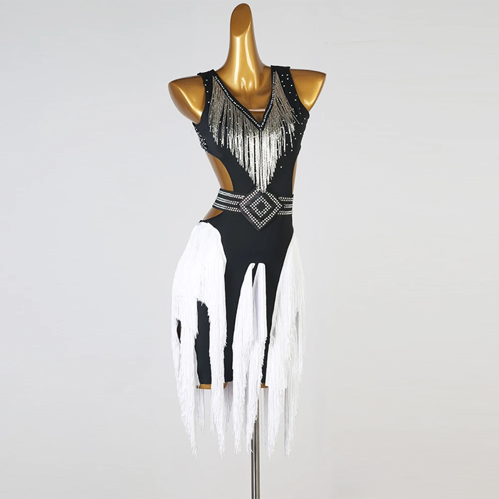 New Long Sleeve V Neck Tassel design Latin Dance Dress Dancing Performance Women Dress Ballroom Samba Tango
New Long Sleeve V Neck Tassel design Latin Dance Dress Dancing Performance Women Dress Ballroom Samba Tango