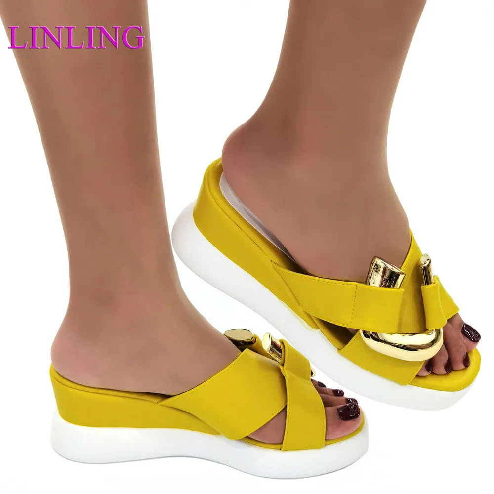 New Fashion Italian High Heels Autumn Slipper for Wedding Without Bag Pumps Super High Heels Italian Women Wedding for Party
New Fashion Italian High Heels Autumn Slipper for Wedding Without Bag Pumps Super High Heels Italian Women Wedding for Party