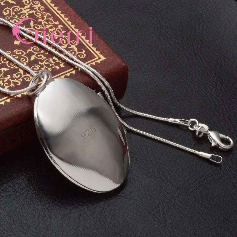 Vintage Photo Locket Necklace 925 Sterling Silver Jewelry Pendant Necklace for Women High Quality Gift Free Shipping
Vintage Photo Locket Necklace 925 Sterling Silver Jewelry Pendant Necklace for Women High Quality Gift Free Shipping
