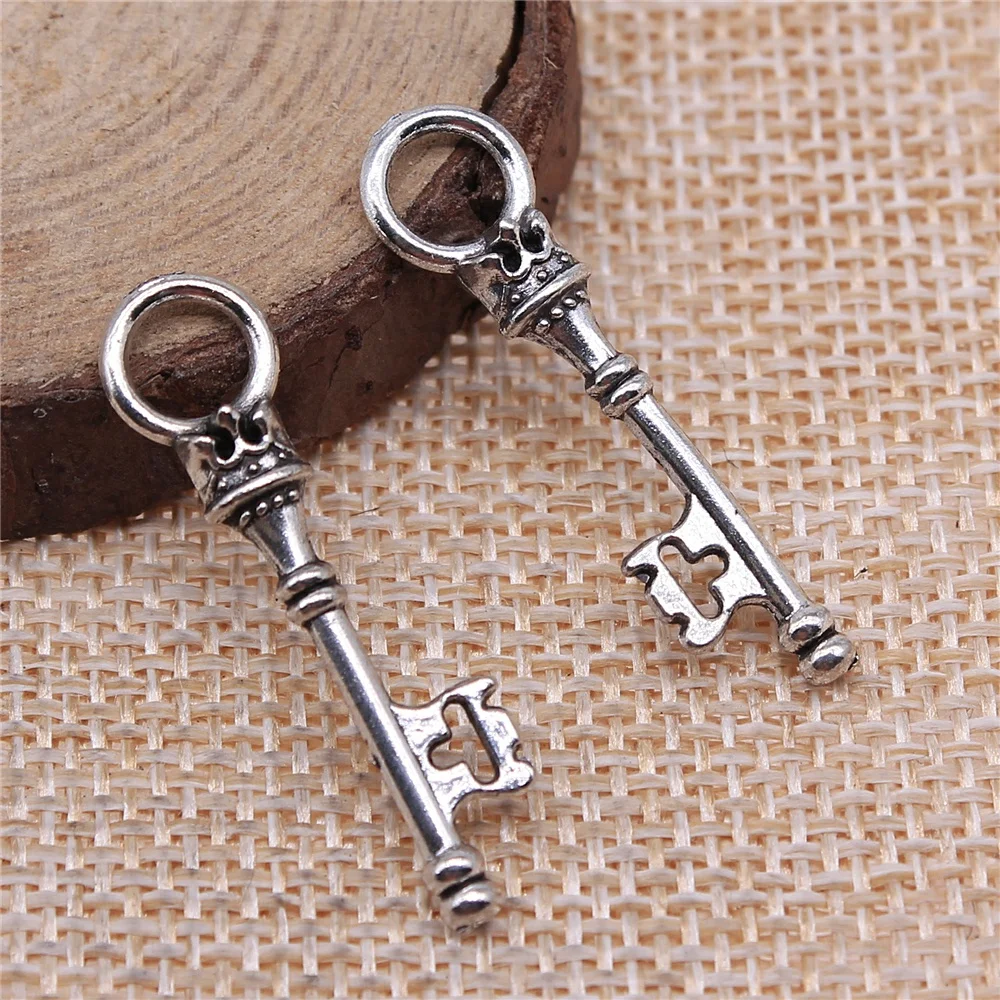 free shipping 50pcs 34x8mm antique silver key charms diy retro jewelry fit Earring keychain hair card pendant accessories
free shipping 50pcs 34x8mm antique silver key charms diy retro jewelry fit Earring keychain hair card pendant accessories