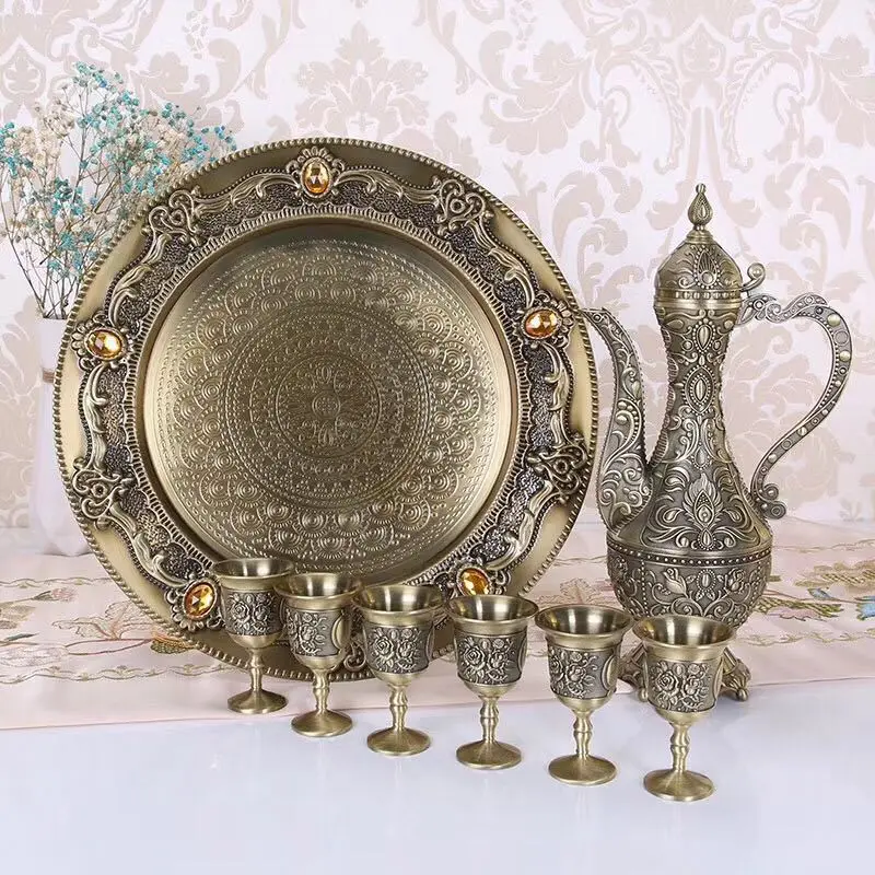 Vintage High-Grade Zinc Alloy Wine Set Bronze Flagon Wine Glass Handicraft Equipment Ornaments
Vintage High-Grade Zinc Alloy Wine Set Bronze Flagon Wine Glass Handicraft Equipment Ornaments