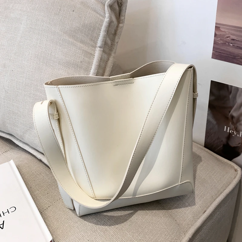 Korean Style Wide Strap Bucket Shoulder Bags For Women Large Capacity Document Purse High Quality PU Leather Crossbody Bags 2021
Korean Style Wide Strap Bucket Shoulder Bags For Women Large Capacity Document Purse High Quality PU Leather Crossbody Bags 2021