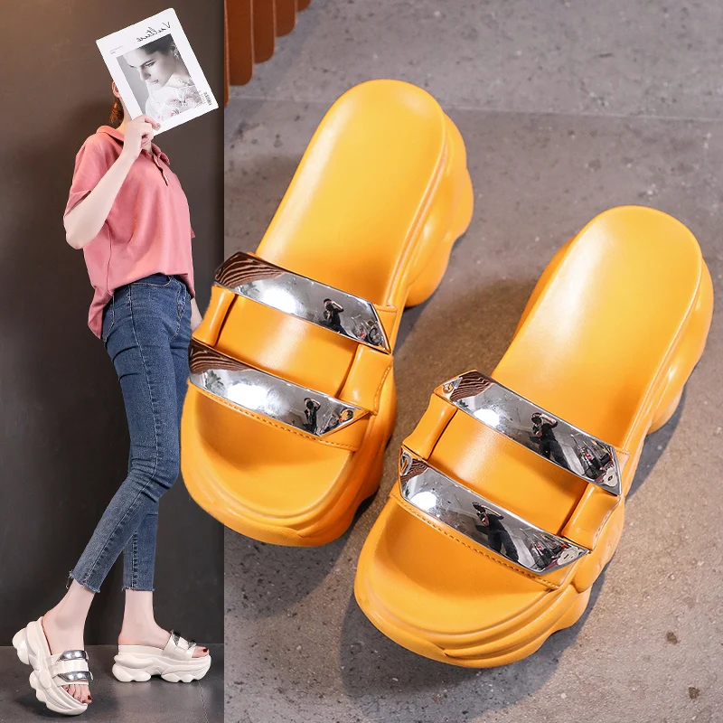 Summer Women Chunky Slippers Luxury Slip-on 9cm Wedges Shoes Outside High Platform Sandals Soft White Beach Casual Slides Woman
Summer Women Chunky Slippers Luxury Slip-on 9cm Wedges Shoes Outside High Platform Sandals Soft White Beach Casual Slides Woman